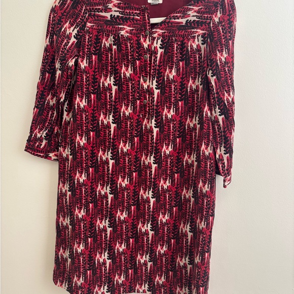 Fossil Red and Black Patterned Garment - Picture 1 of 3